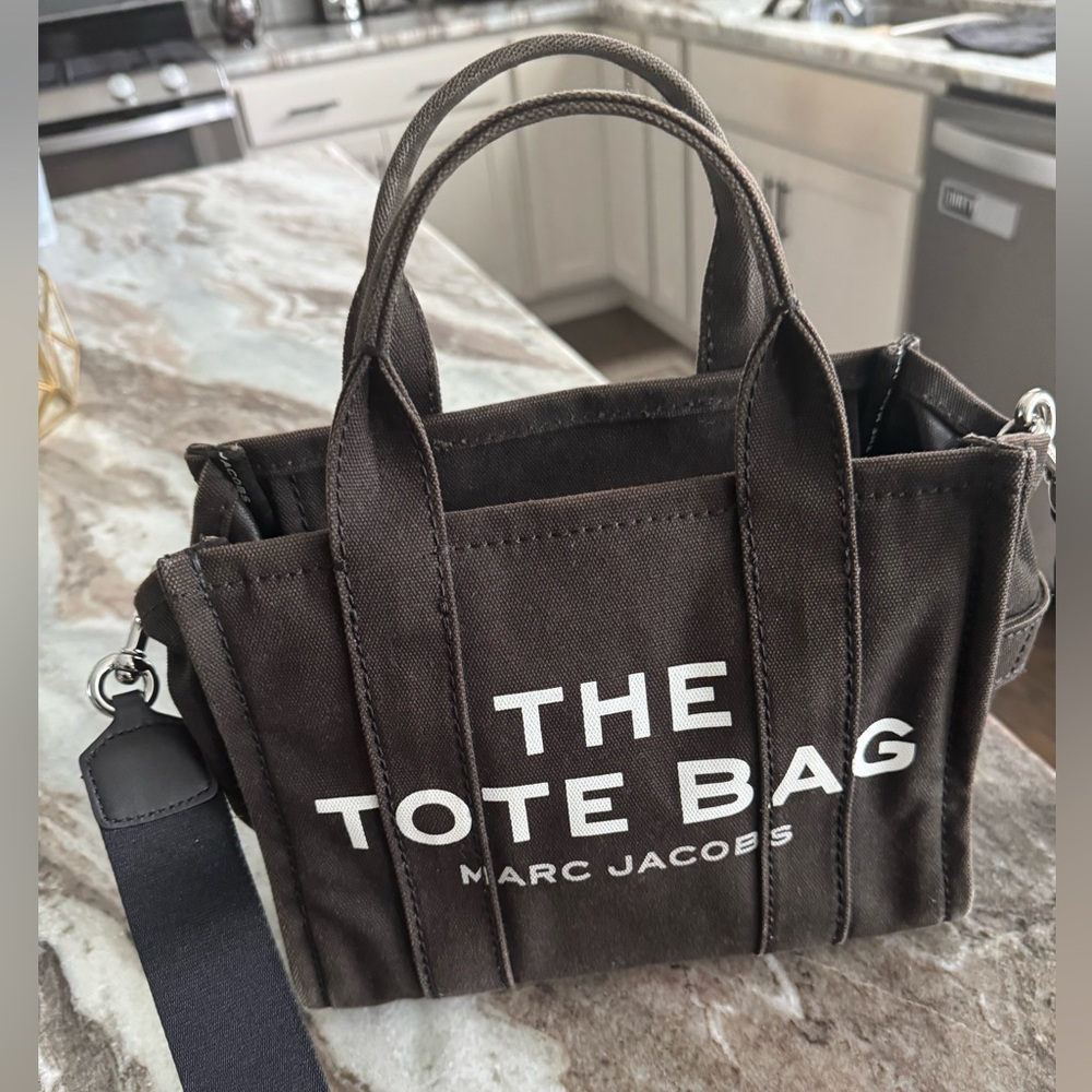 Marc Jacobs The Small Tote